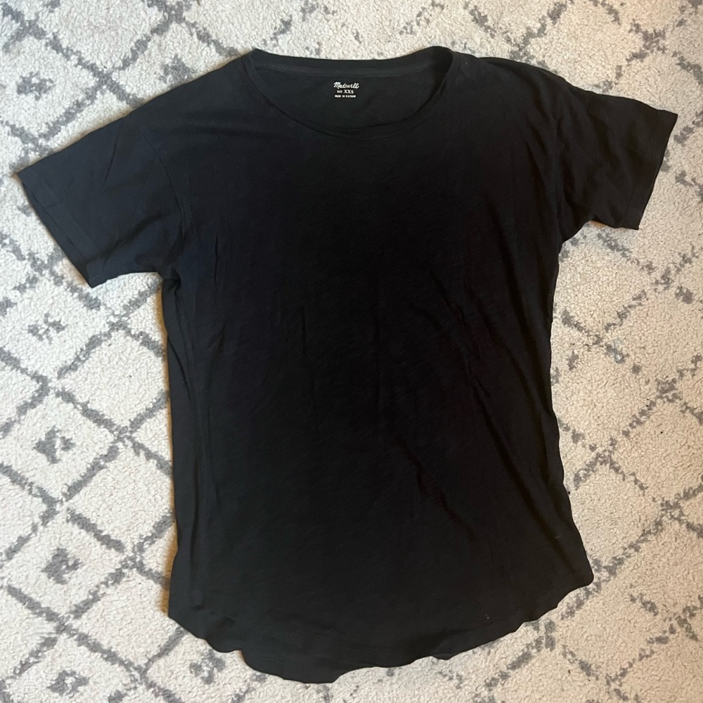Basic Madewell Black Tee